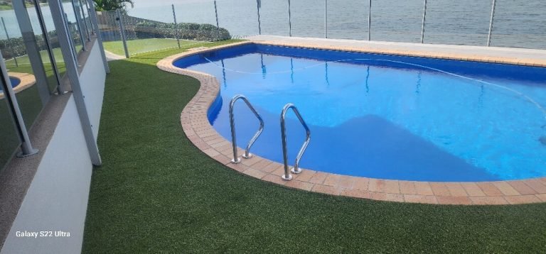 Burleigh Heads Astro Turf Artificical Grass Installation Pool_The Great Lawn Co