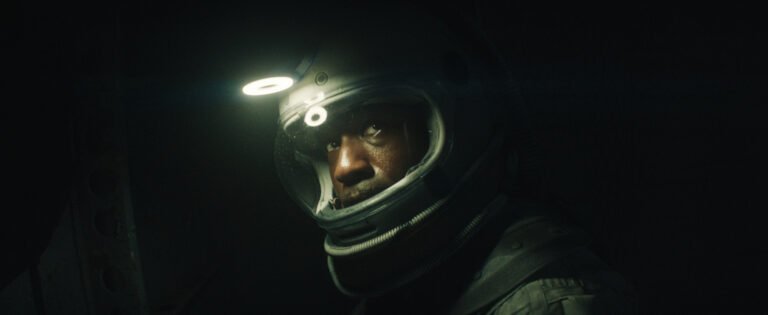 DOP Joe Katches - Lens A U R A 30