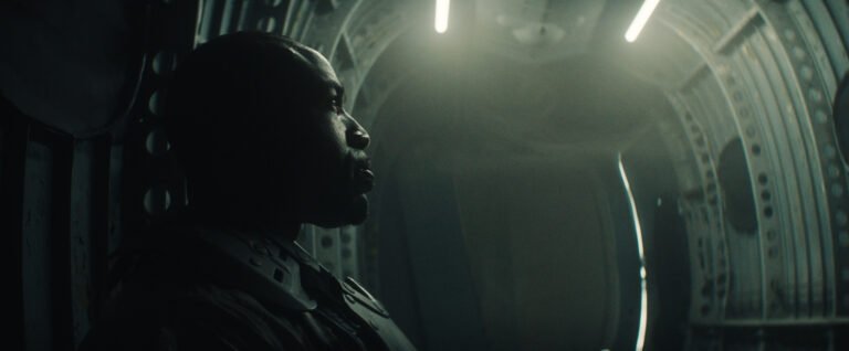 DOP Joe Katches - Lens A U R A 30